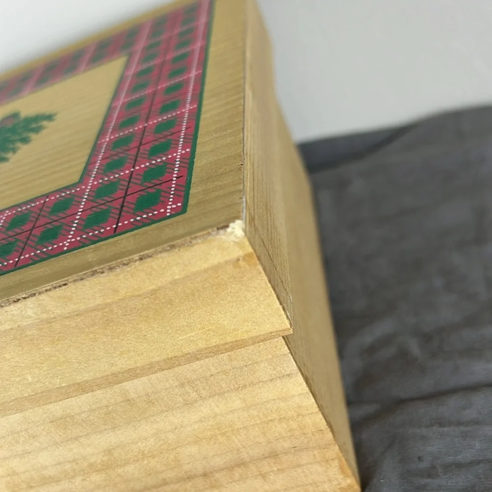 Vtg Hallmark Shaker Box Christmas Tree Plaid Wooden Napkin Holder Storage Box